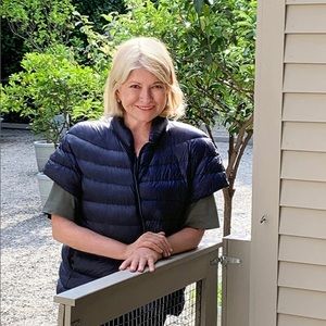 Brand new Martha Stewart cap sleeve puffer…